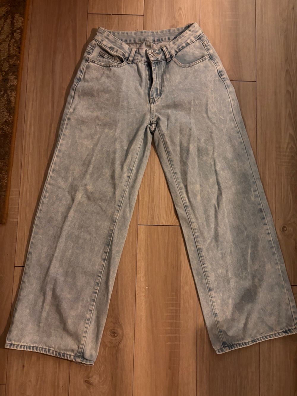 Light Wash Straight Leg Jeans